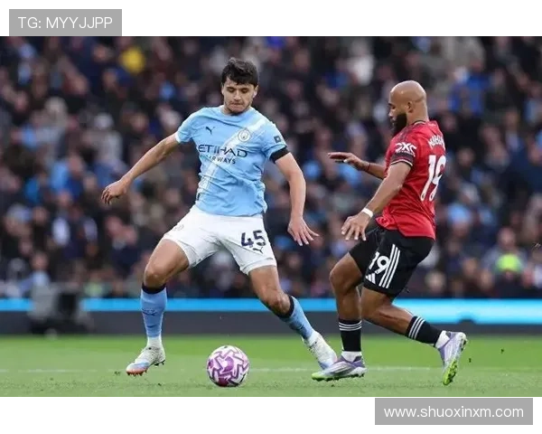 沃克本赛季在曼城表现稳健，防守贡献持续提升