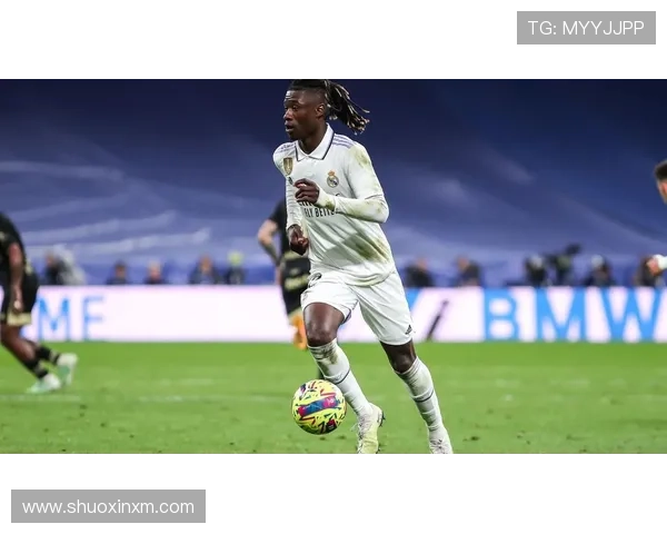 卡马文加与贝林厄姆：防守型与进攻型中场角色分野解析